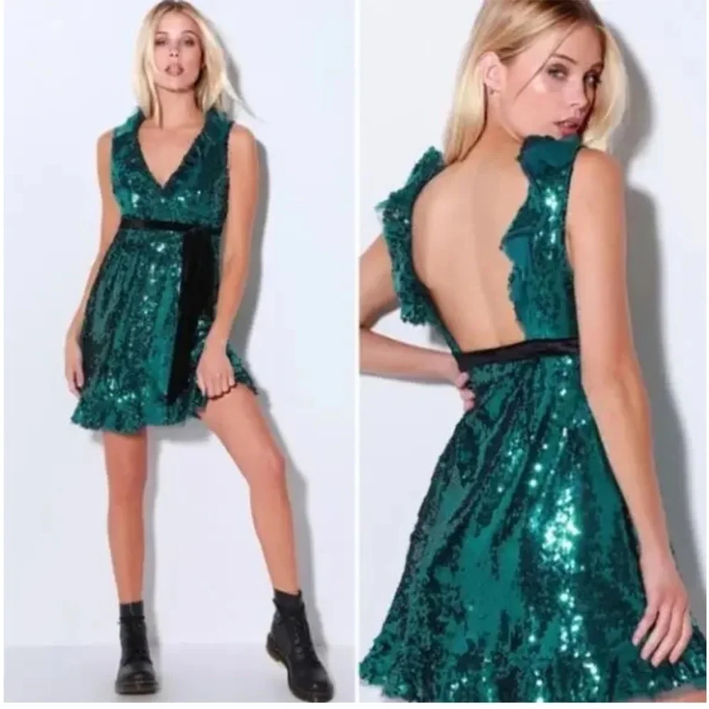 FREE PEOPLE‎ FP Green Sequin Siren Dress Mini Velvet Belt Size 8 Party Cocktail